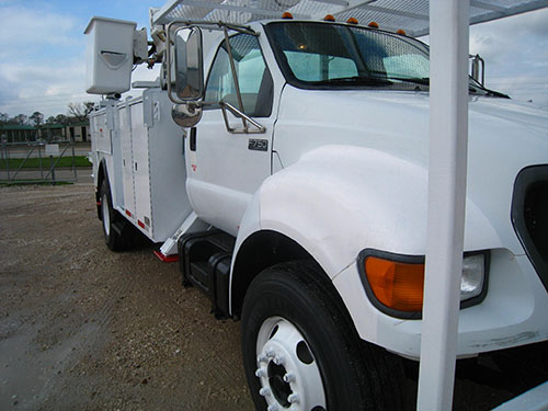 F750 bucket trucks.