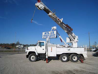 Digger Truck Booms