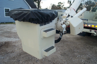 Insulated bucket