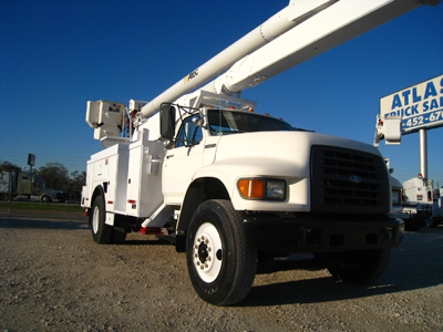 Budd wheels on this bucket truck.