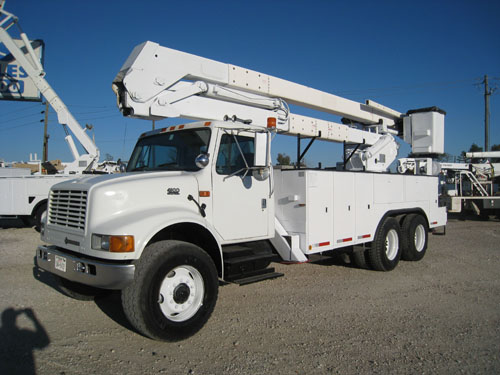 Hi-Ranger Bucket Truck