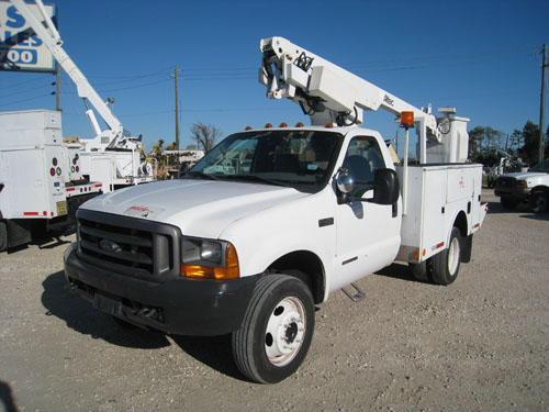 Bucket Truck #B3670 | Atlas Truck Sales, Inc.