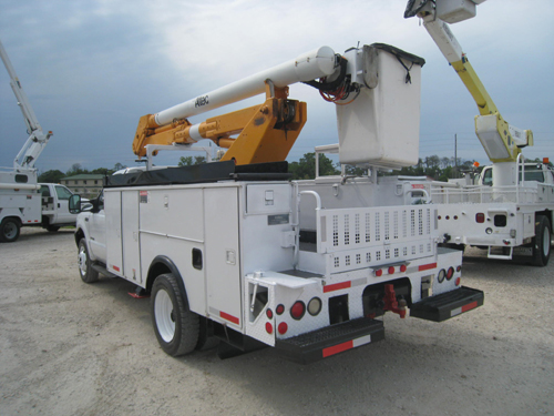 Bucket Truck #B6042 | Atlas Truck Sales, Inc.