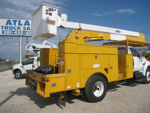 Two man double insulated bucket.