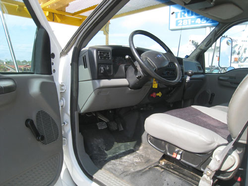 Bucket Truck Cabin