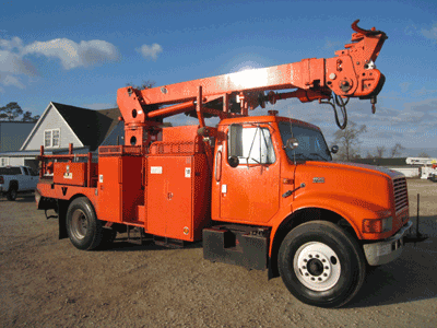 DiggerTruck with boom tip winch