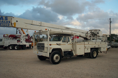 Bucket Truck 65' Wk Ht